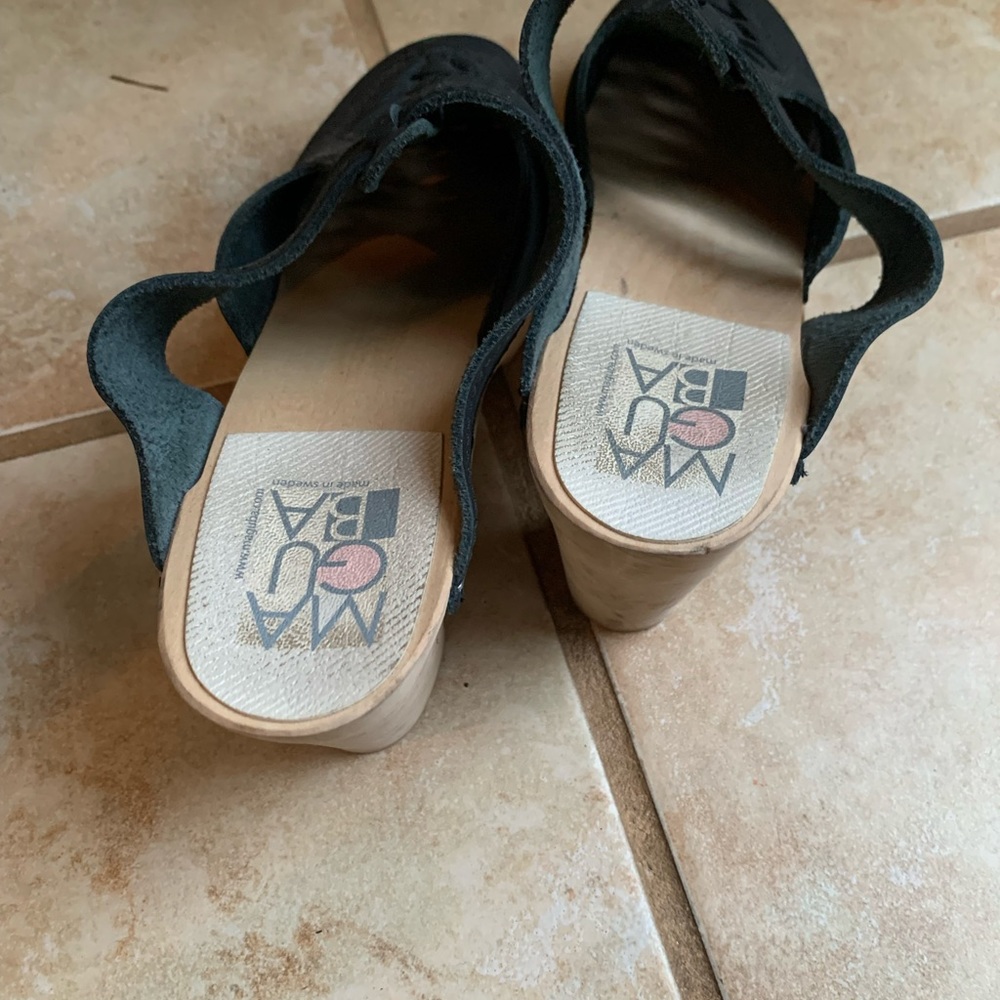 Maguba Clogs - Picture 2 of 3